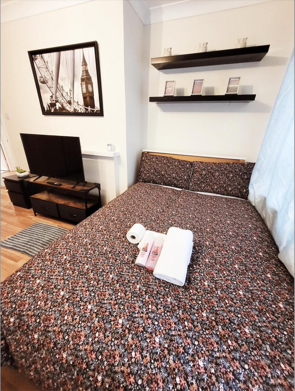 Huge And Affordable 3 Bedroom Flat In Hammersmith For 7 People With Welcome Breakfast Londra Dış mekan fotoğraf